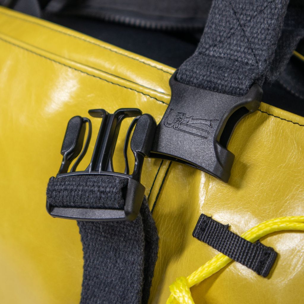 leather-bag-clip-for-dachshund